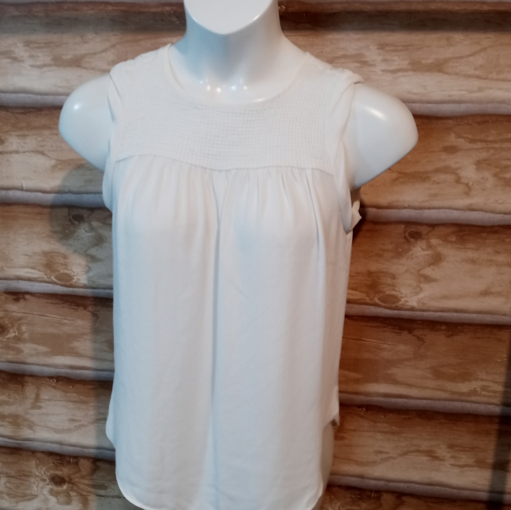 LOFT sleevless size s top